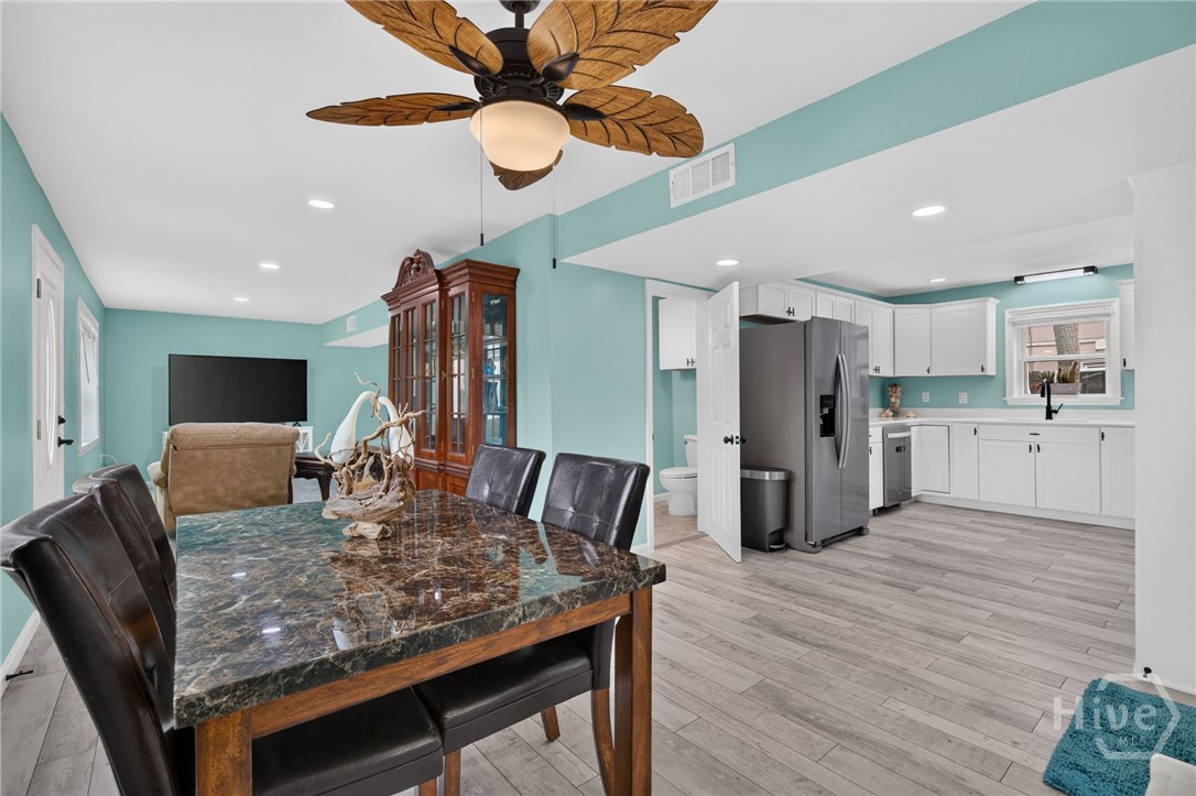 303 3rd Street Property Photo 13