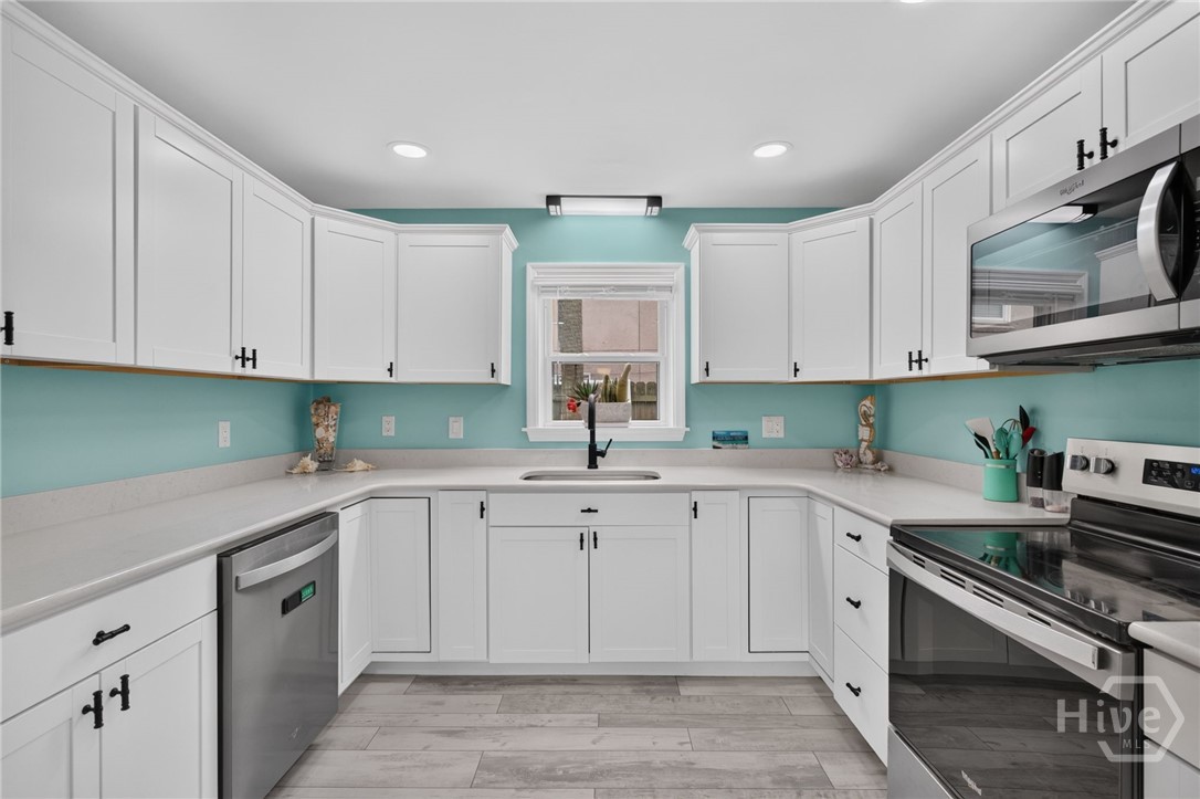 303 3rd Street Property Photo 17