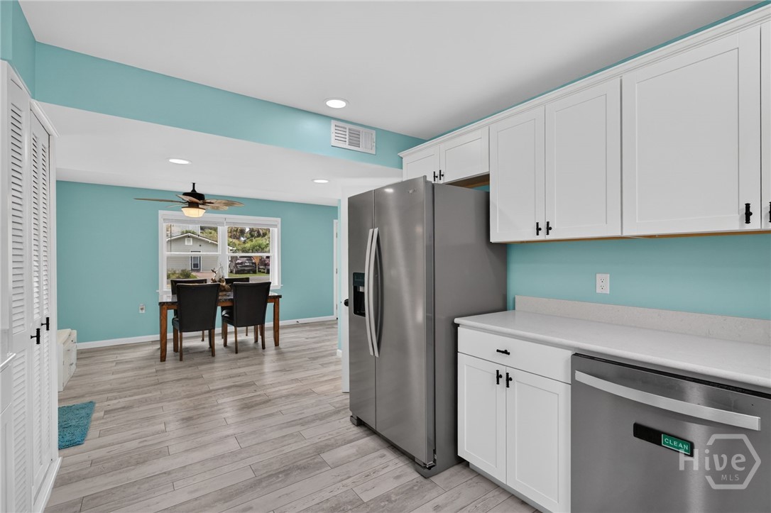 303 3rd Street Property Photo 18