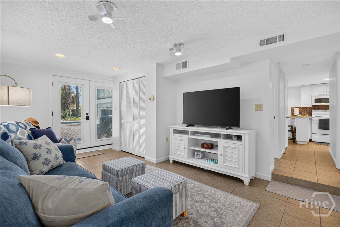 303 3rd Street Property Photo 41