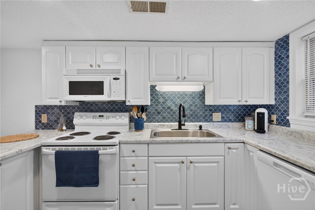 303 3rd Street Property Photo 47