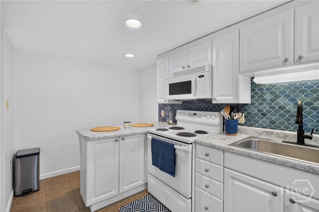 303 3rd Street Property Photo 49
