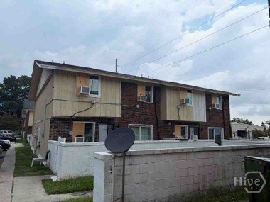 8 Lewis Drive