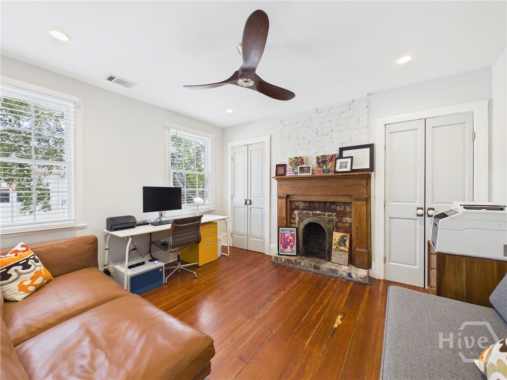 509 E Charlton Street Property Photo 19
