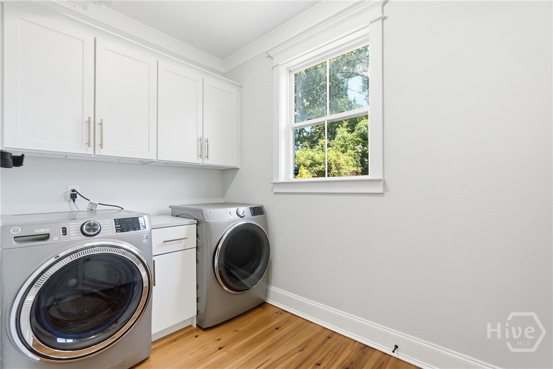 766 E Park Avenue Property Photo 13