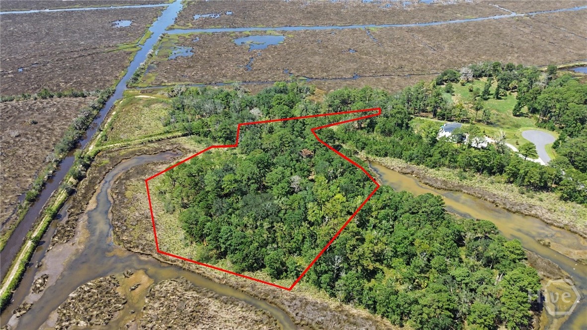 1071 Bridle Path Boulevard Property Photo 3