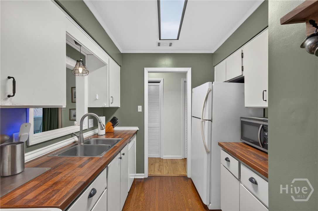 2 Harpoon Court Property Photo 12