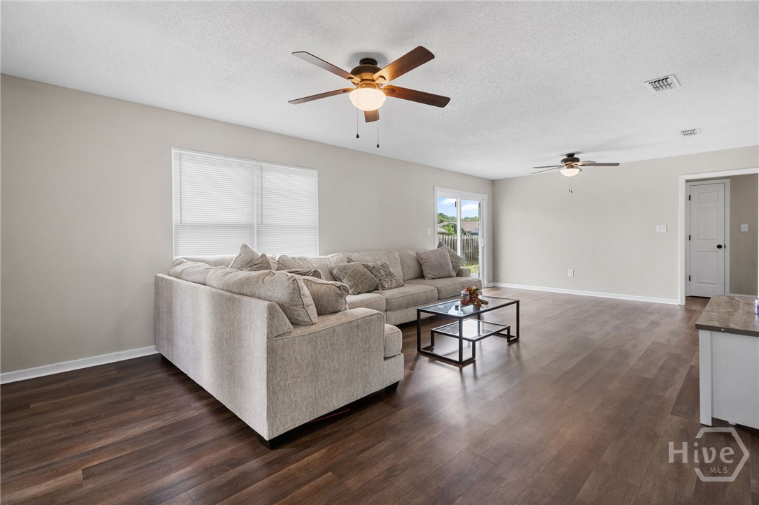 937 Gulfstream Road Property Photo 3