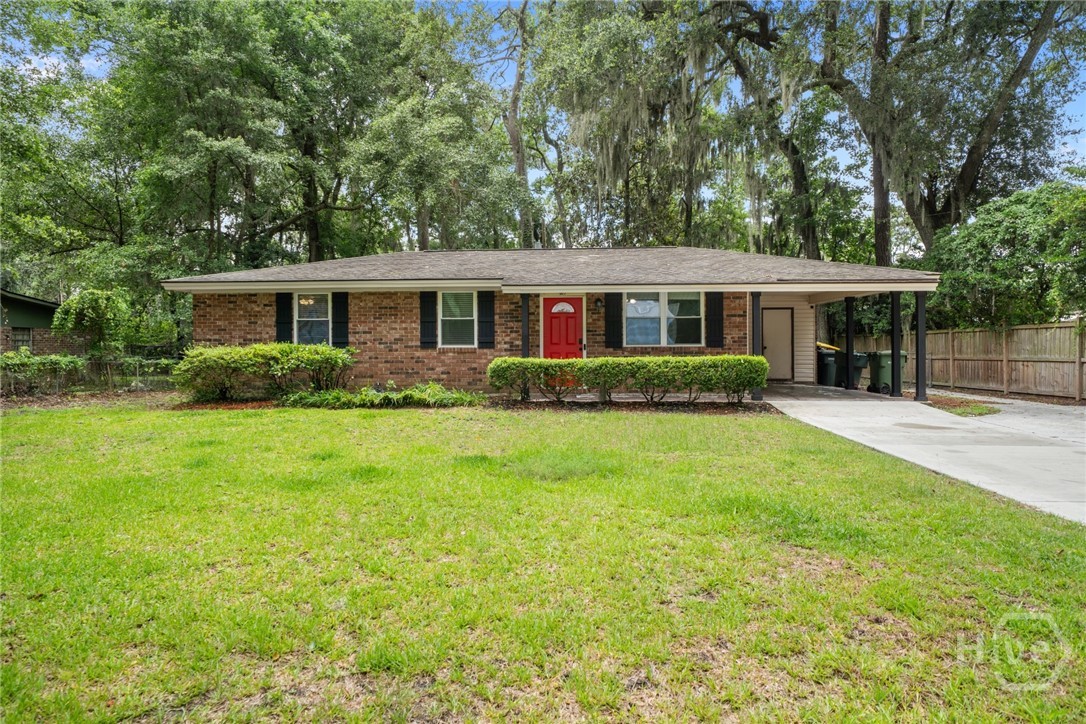 527 Red Oak Drive Property Photo 1