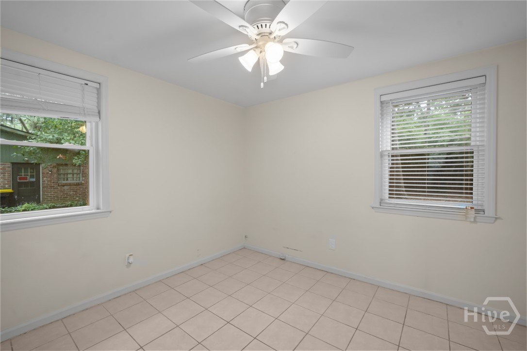 527 Red Oak Drive Property Photo 14