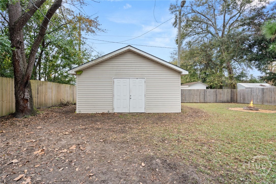 325 Manor Drive Property Photo 26