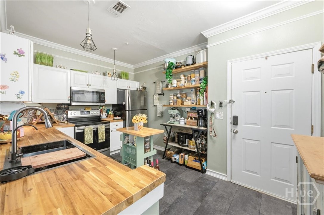 2317 Whitemarsh Way Property Photo 10