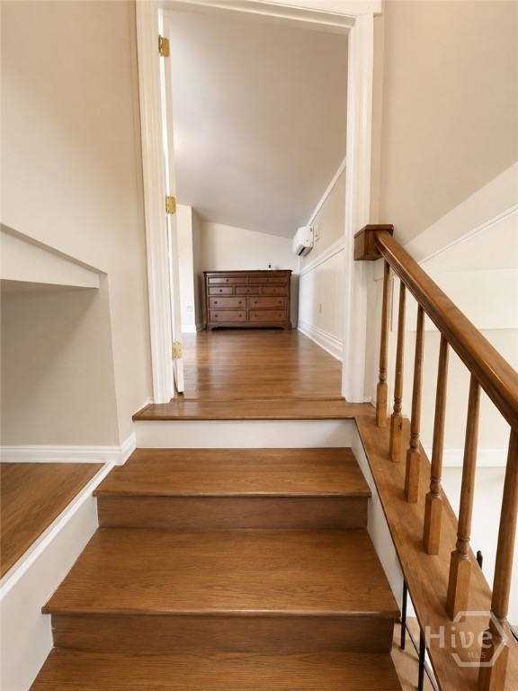 2903 W Bay Street 2 Property Photo 25