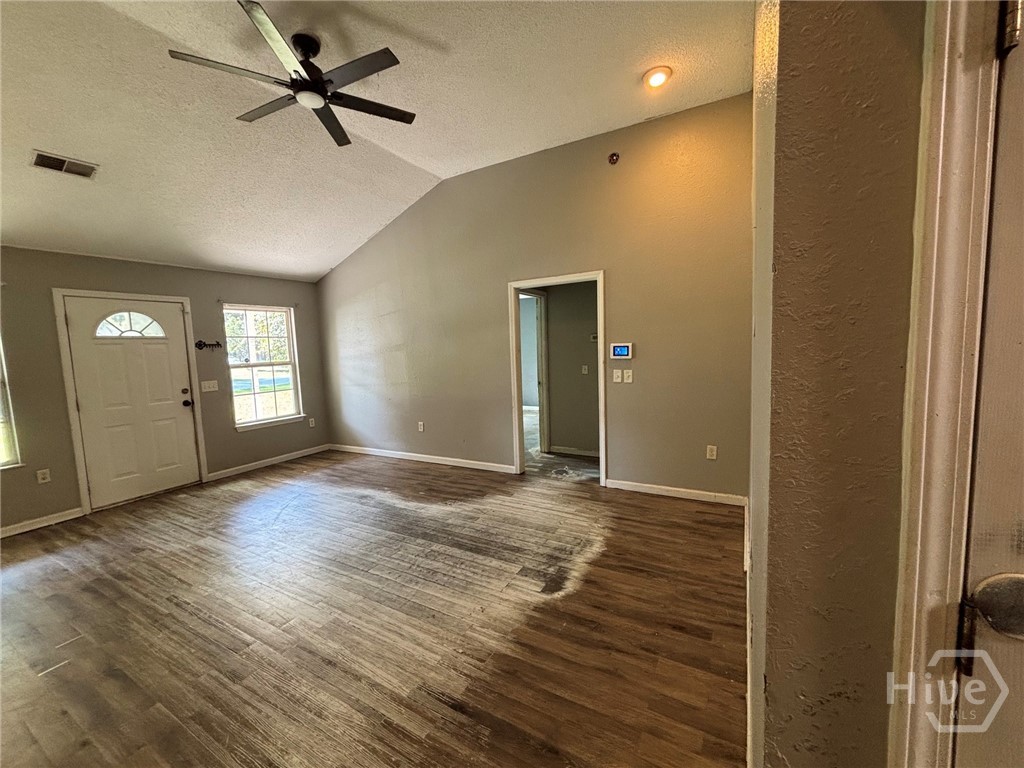 405 Shadowbrook Circle Property Photo 4