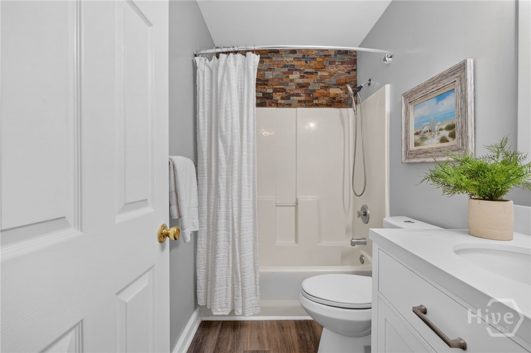 111 Teakwood Drive Property Photo 18