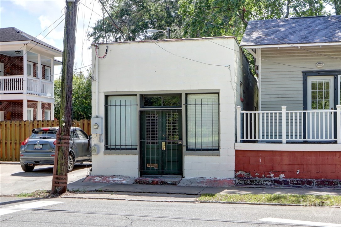 402 E 38th Street Property Photo 35