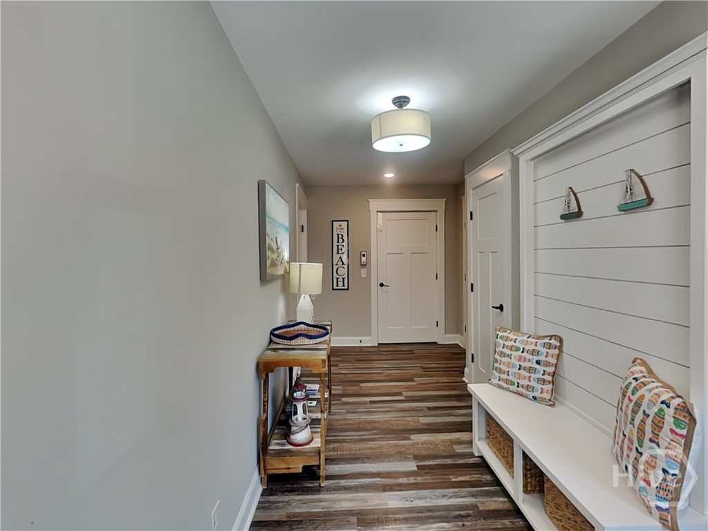 8 13th Lane Property Photo 3
