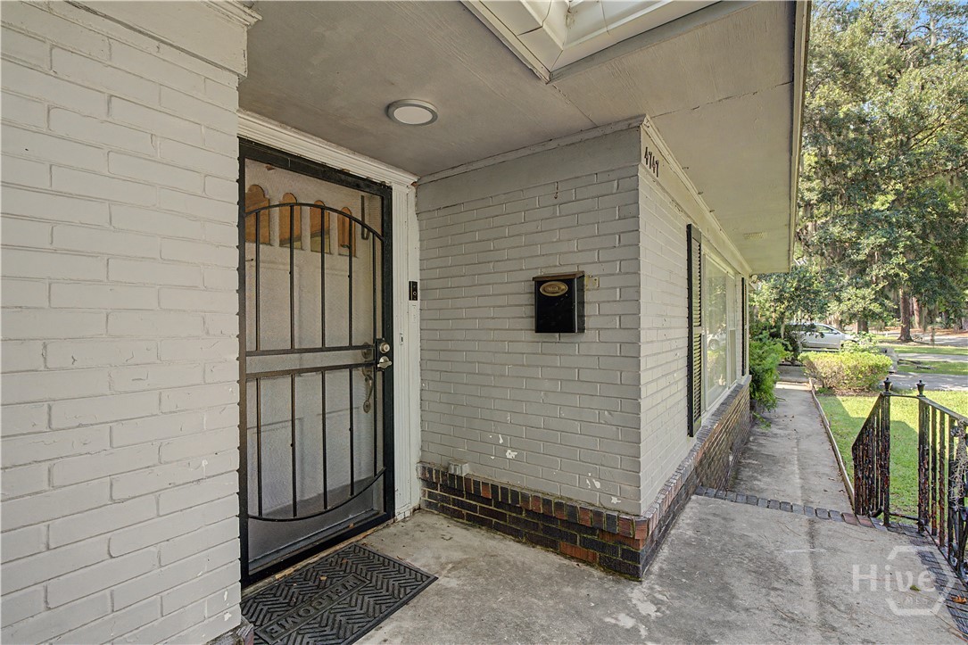4747 Oakview Drive Property Photo 5
