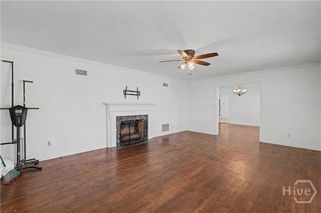 4747 Oakview Drive Property Photo 7