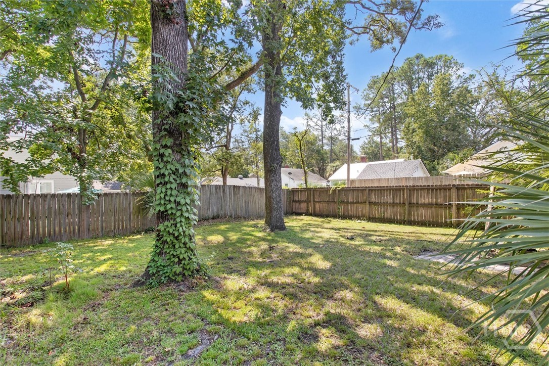 307 Columbus Drive Property Photo 5