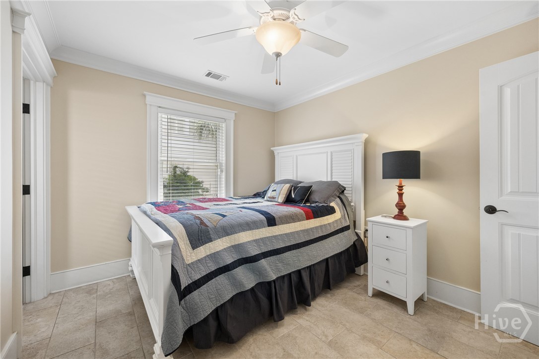 10 8th Street Property Photo 10