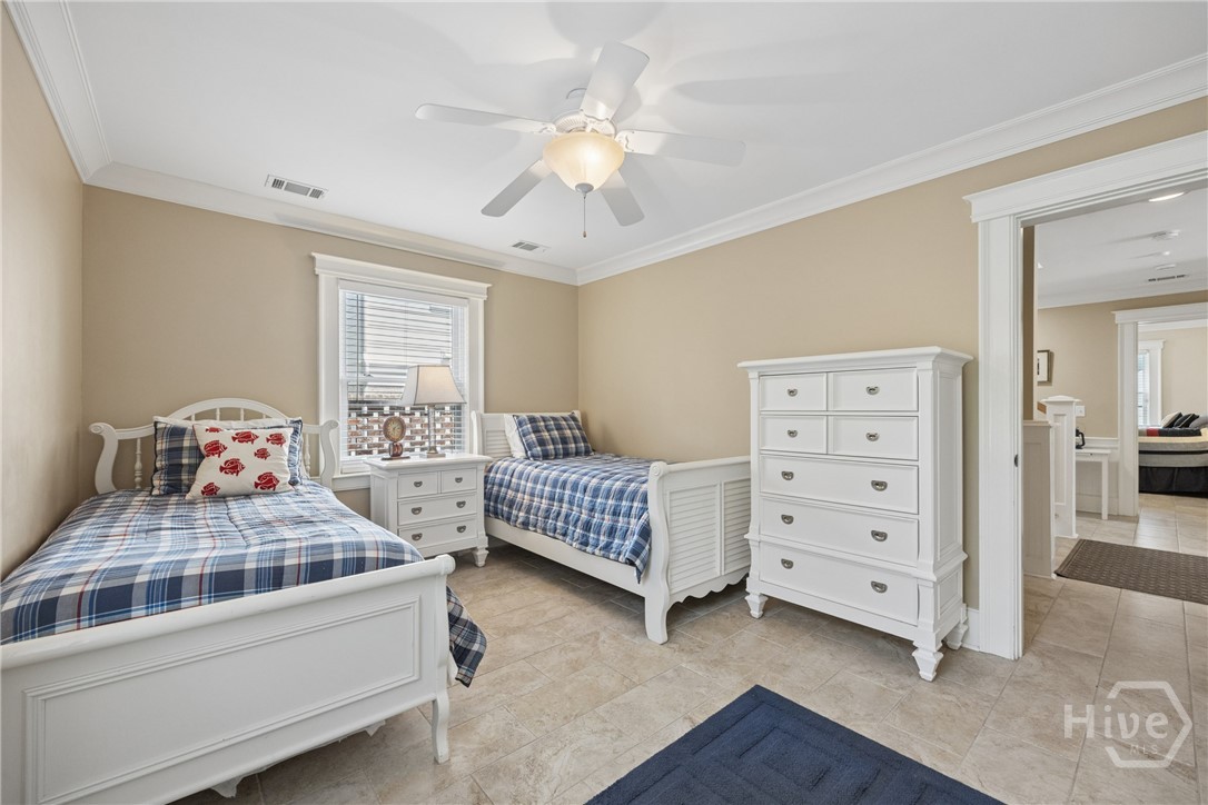 10 8th Street Property Photo 12