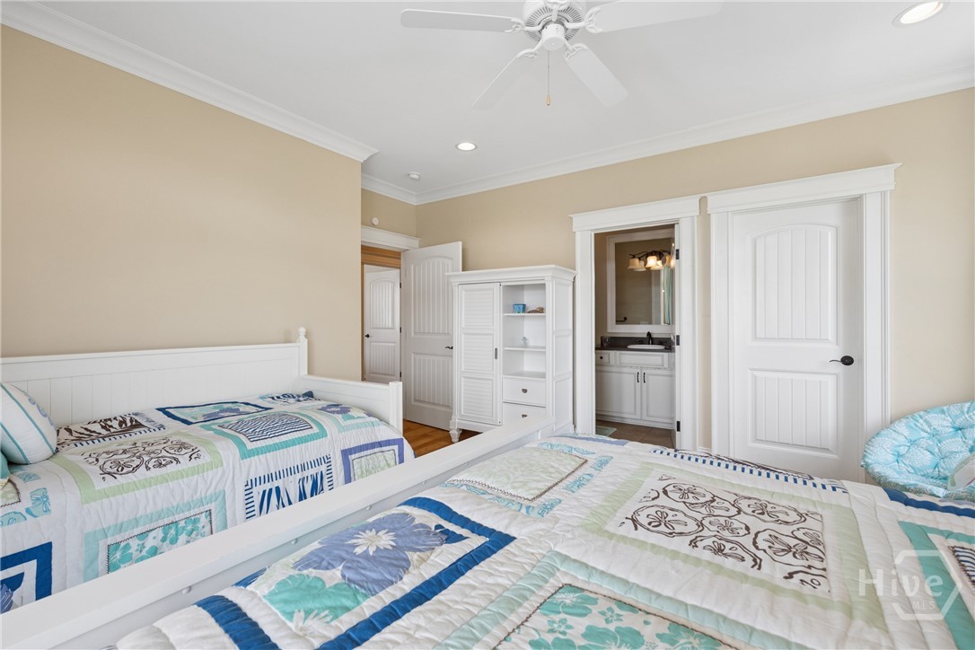 10 8th Street Property Photo 23