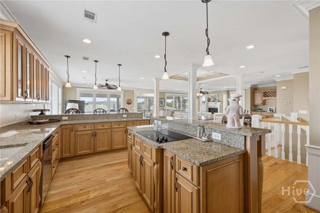 10 8th Street Property Photo 35