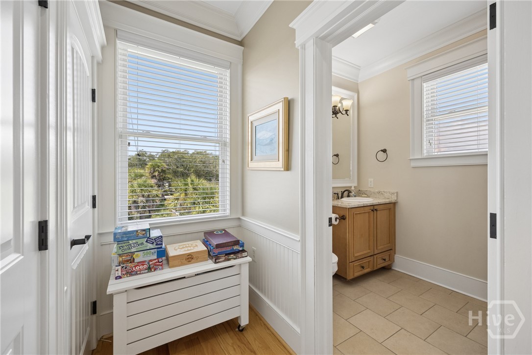 10 8th Street Property Photo 43