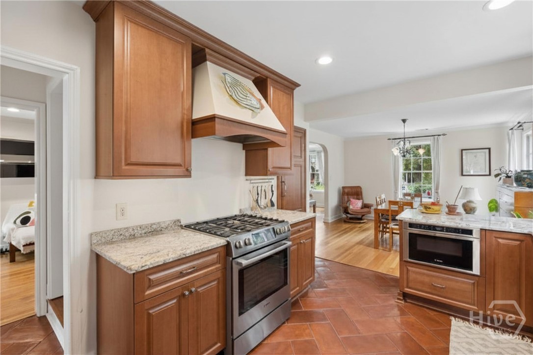 20 E 48th Street Property Photo 11