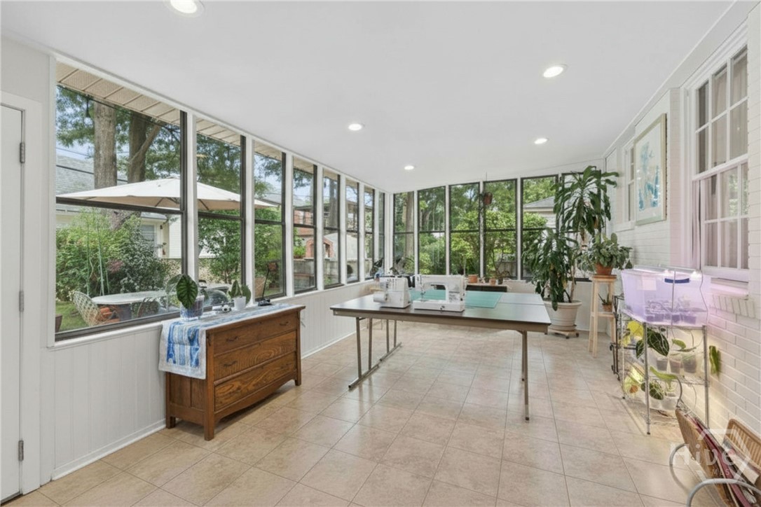 20 E 48th Street Property Photo 14