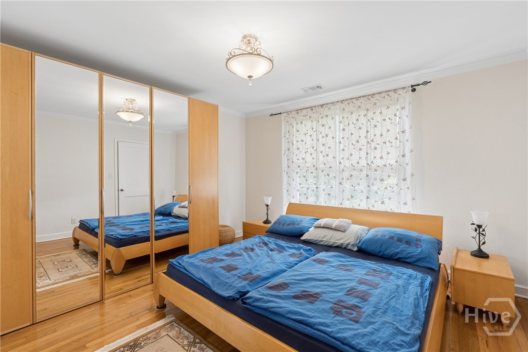 20 E 48th Street Property Photo 15