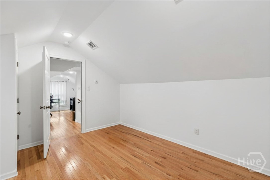 20 E 48th Street Property Photo 25