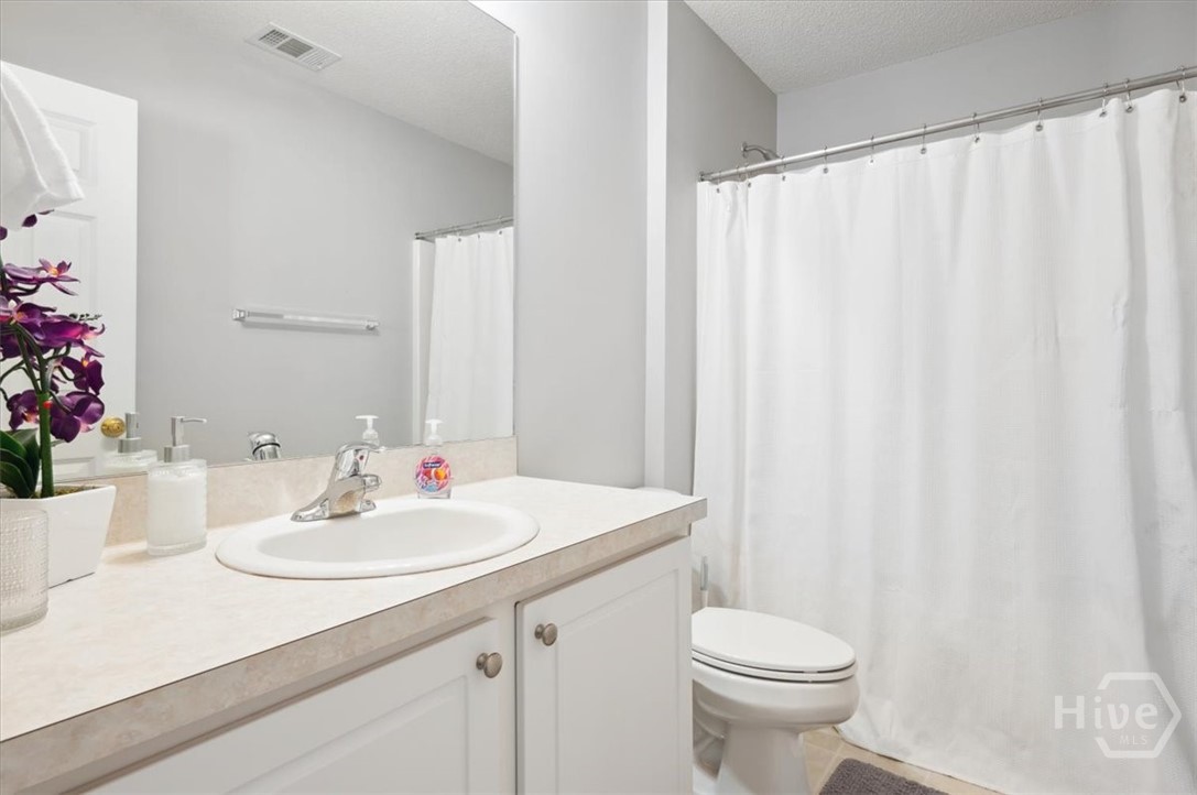 777 King George Boulevard 38 Property Photo 28
