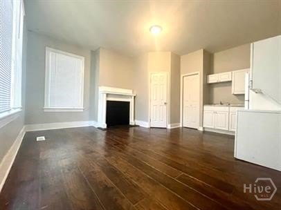 721 E 36th Street A Property Photo 3