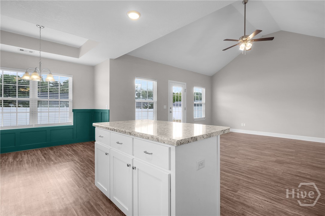 7021 White Pine Avenue Property Photo 16