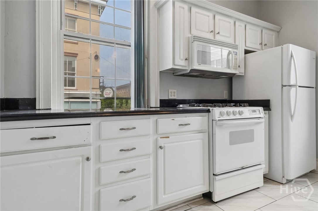 227 W Broughton Street 3 Property Photo 18
