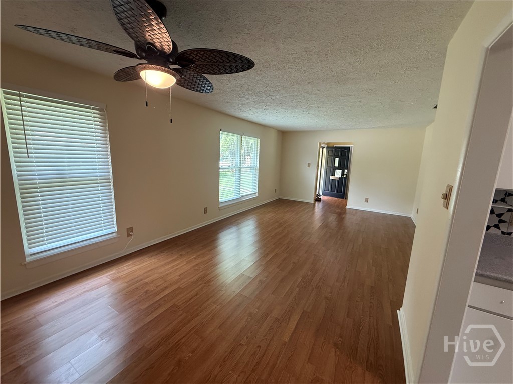 10708 Egmont Road Property Photo 4