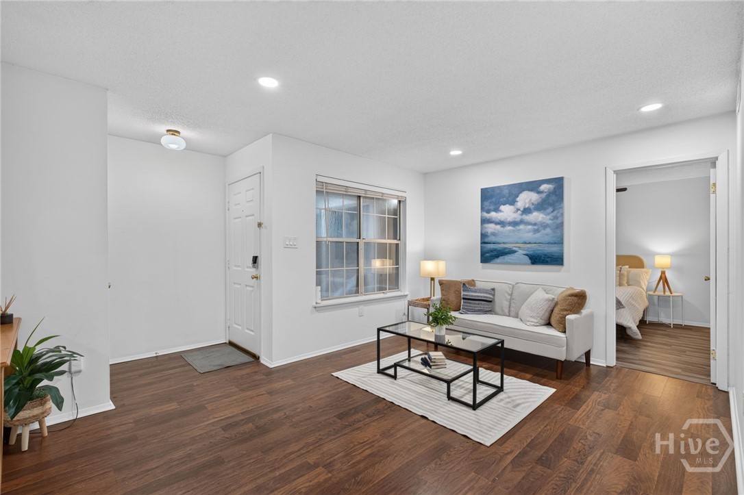 401 N Cromwell Road 6g Property Photo 8