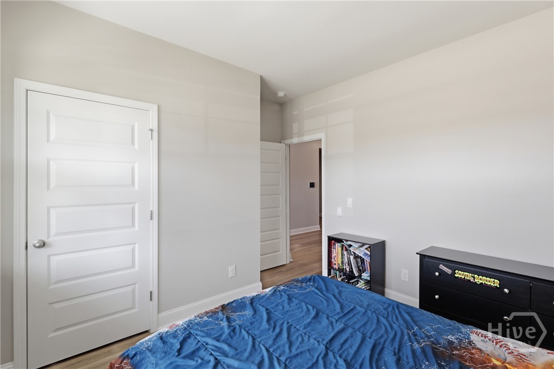 110 Grove Drive Property Photo 12