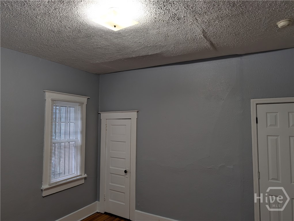 1237 E Anderson Street Property Photo 10