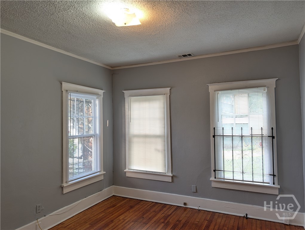 1237 E Anderson Street Property Photo 13
