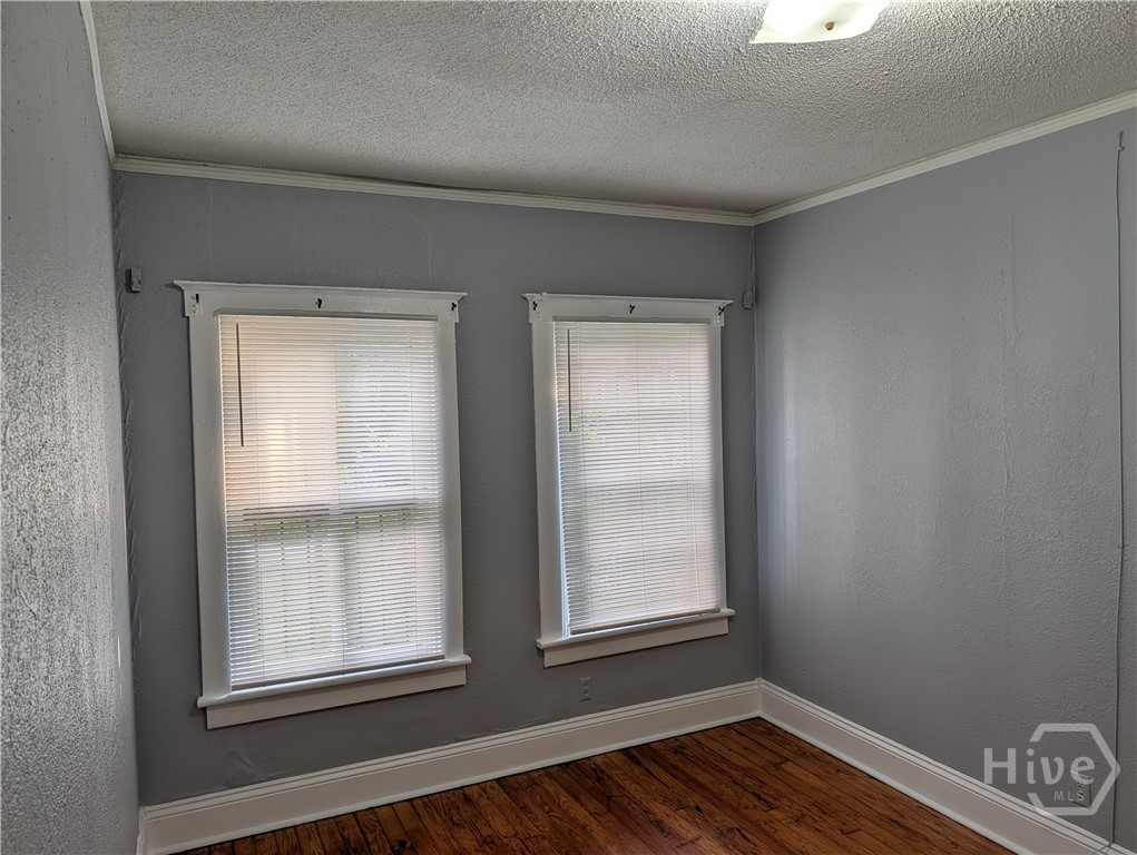 1237 E Anderson Street Property Photo 18