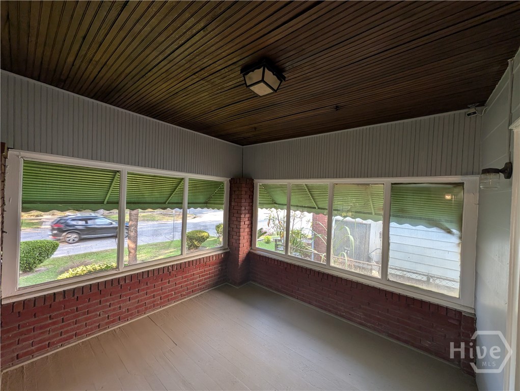 1237 E Anderson Street Property Photo 19