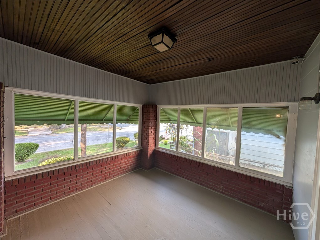 1237 E Anderson Street Property Photo 20