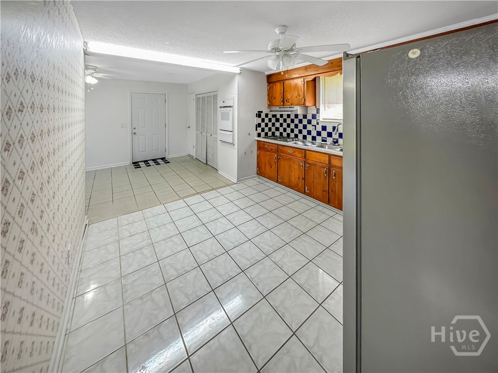 101 Seminole Street Property Photo 4