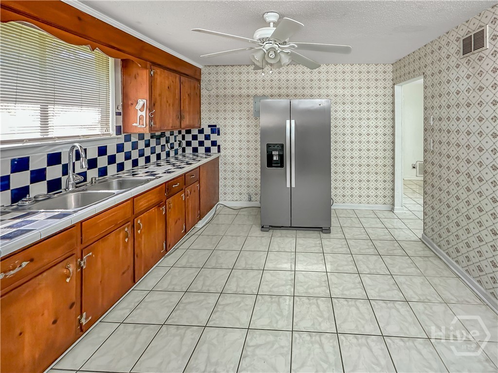 101 Seminole Street Property Photo 7