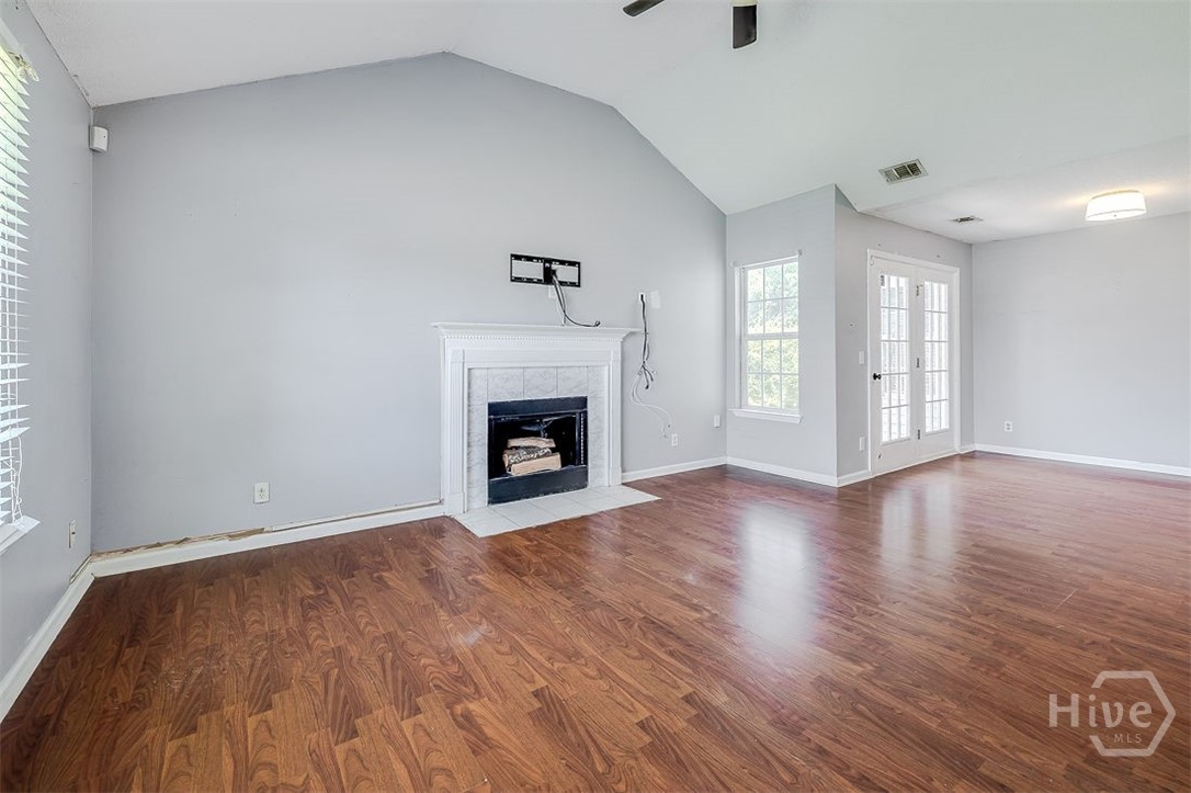 123 Berwick Lakes Boulevard Property Photo 3
