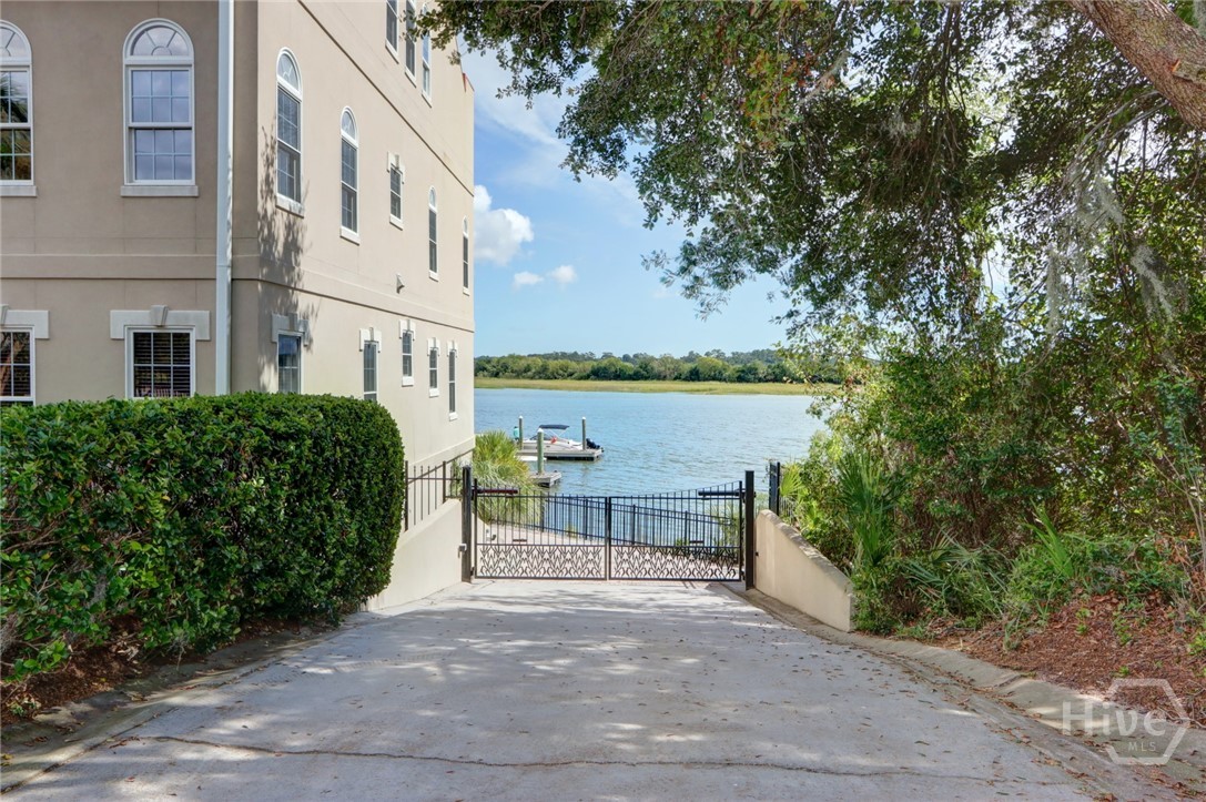 2910 River Drive 106e Property Photo 7