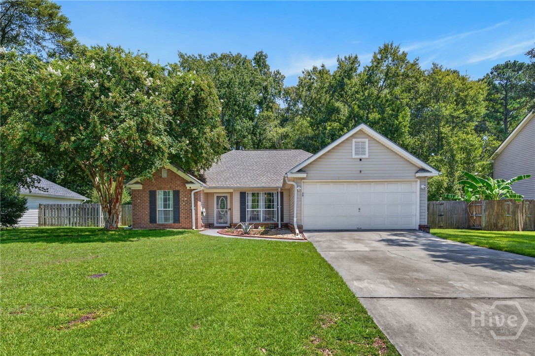 211 Longleaf Circle Property Photo 1